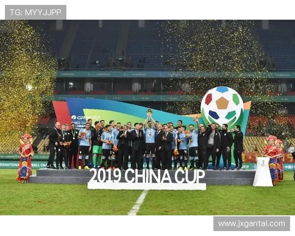 北京羽毛球队在世界杯舞台上的拼搏历程与荣耀时刻解析